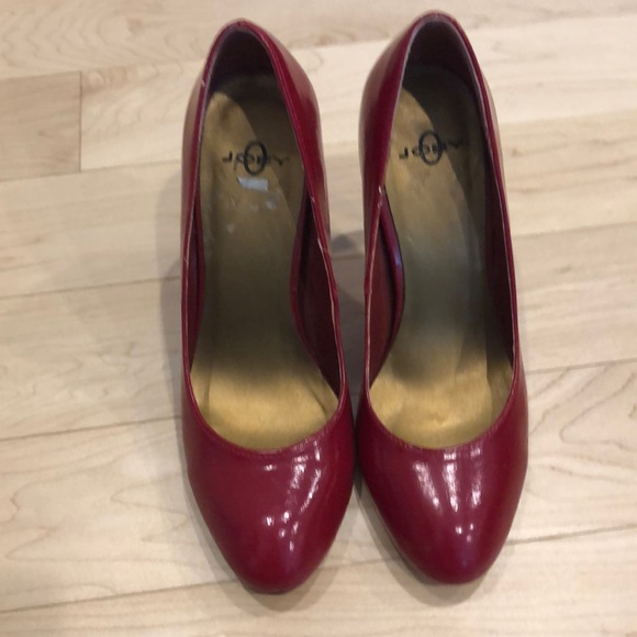 💃🏼JOEY RED HEEL GOOD USED CONDITION - Picture 2 of 9